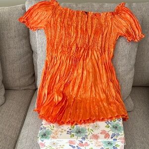 Bright Orange Top • S